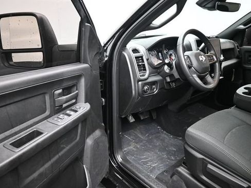 New 2026 RAM 2500 Tradesman AWD/4WD image 4