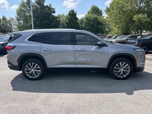 Used 2026 Buick Enclave Preferred FWD image 4