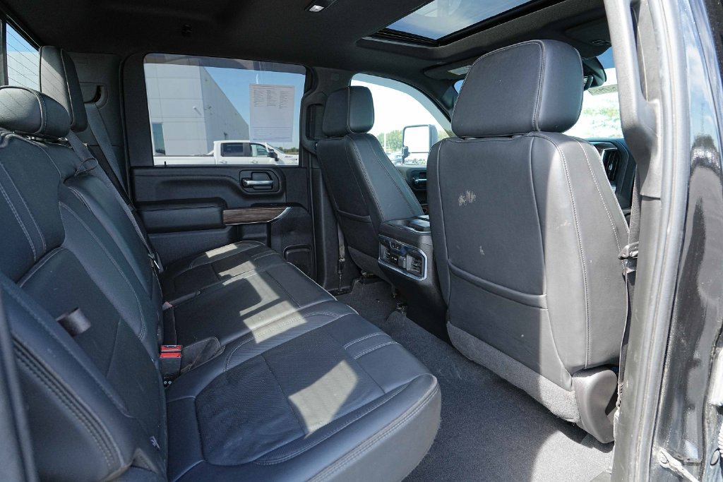Used 2022 Chevrolet Silverado 3500 High Country AWD/4WD image 21
