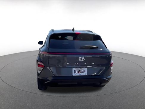 Used 2025 Hyundai Kona SEL image 12