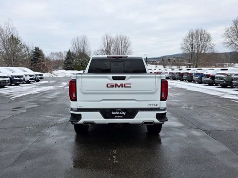 Used 2022 GMC Sierra 1500 AT4 w/ AT4 Premium Package image 7