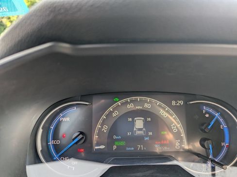 Certified 2024 Toyota RAV4 XLE AWD/4WD image 24