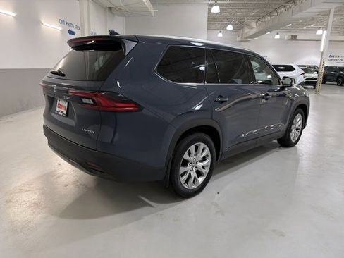 Used 2026 Toyota Grand Highlander Limited image 9