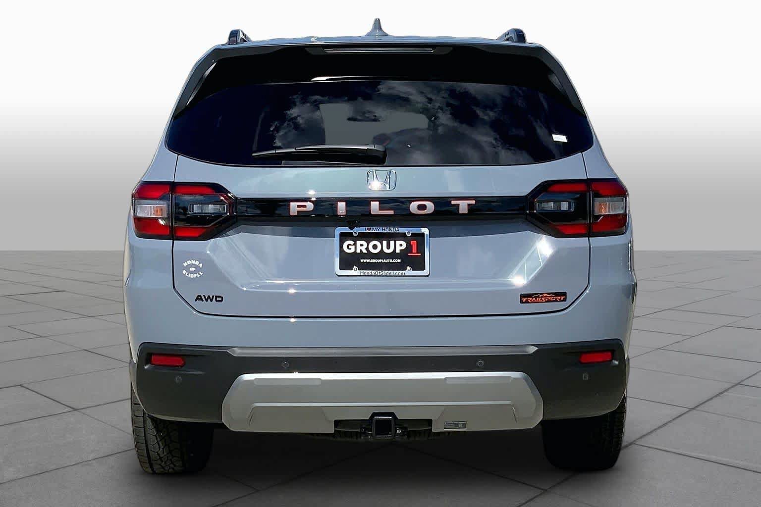 New 2026 Honda Pilot TrailSport image 4