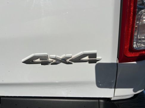 Used 2022 RAM 1500 Big Horn w/ Trailer Tow Group (B) image 10