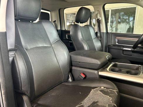 Used 2017 RAM 1500 Laramie AWD/4WD image 18