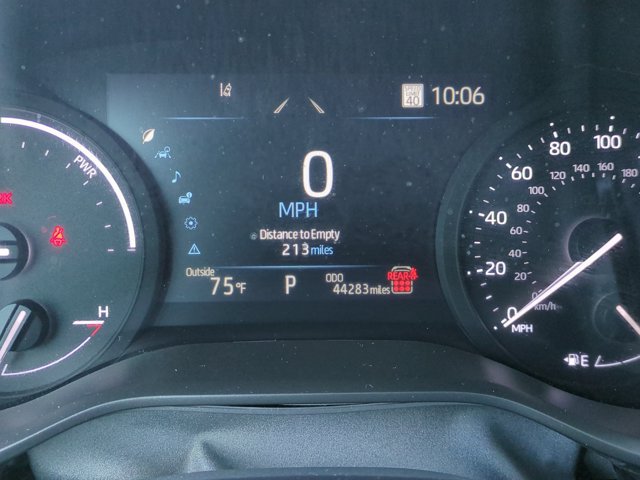 Used 2025 Toyota Sienna XLE FWD image 20