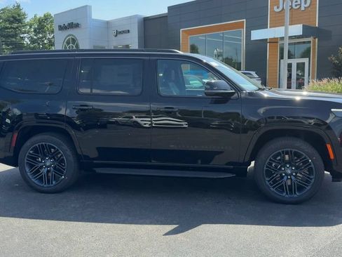 New 2026 Jeep Grand Wagoneer 4WD image 8
