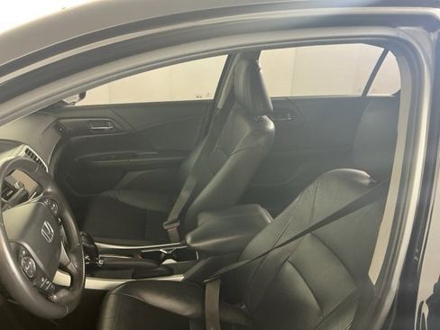 Used 2013 Honda Accord Touring image 13