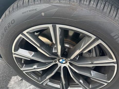 Used 2026 BMW X5 xDrive50e image 13