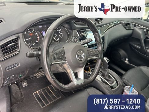 Used 2018 Nissan Rogue Sport SL w/ SL Premium Package image 8