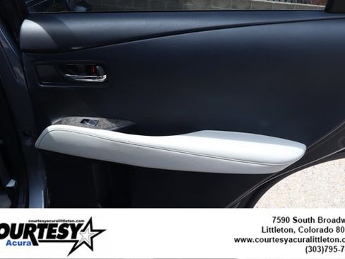 Used 2013 Lexus RX 450h AWD w/ Navigation Pkg image 33