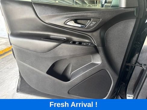 Used 2022 Chevrolet Equinox LT FWD image 12