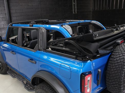 Used 2023 Ford Bronco Wildtrak AWD/4WD image 36