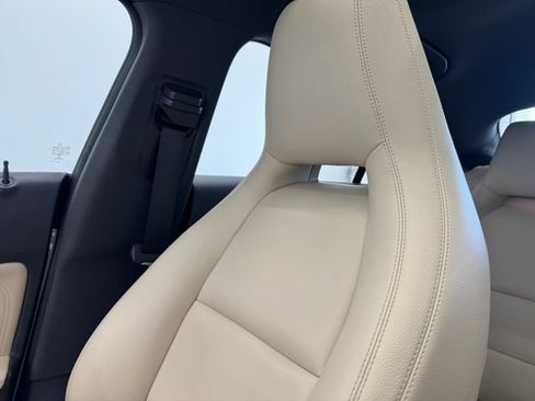 Used 2018 Mercedes-Benz CLA 250 image 34