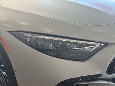 Used 2022 Mercedes-Benz SL 63 AMG 4MATIC image 9