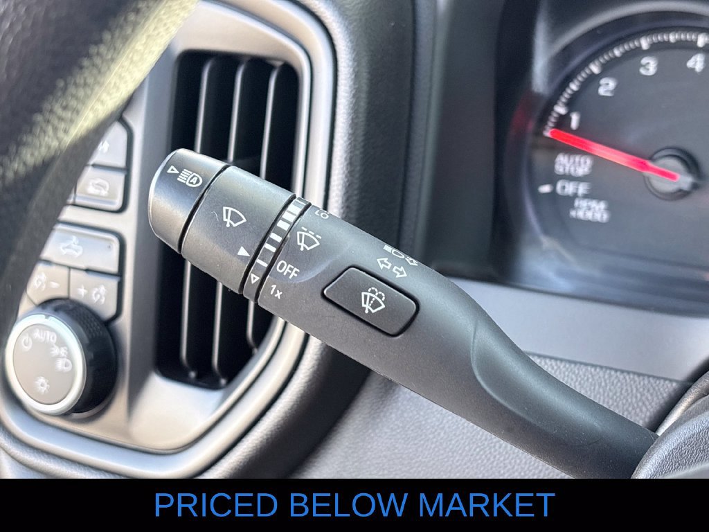 Used 2025 Chevrolet Silverado 1500 W/T w/ Trailering Package AWD/4WD image 13