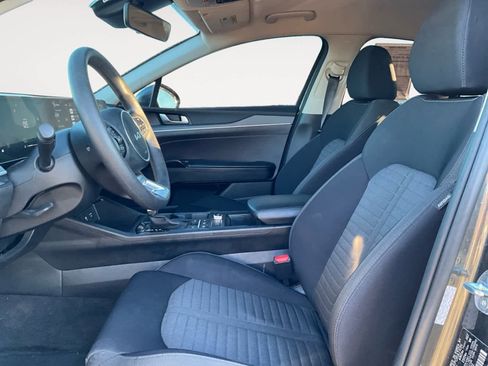 Used 2025 Kia K5 LXS image 13