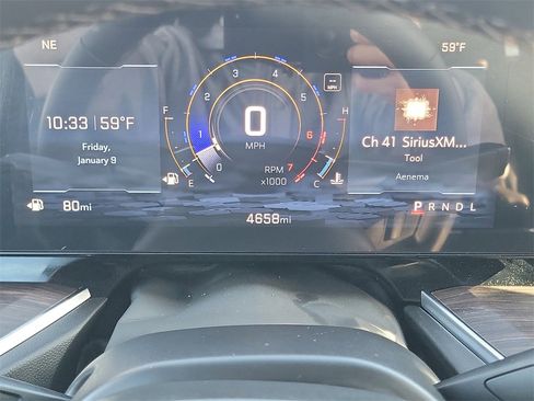 Used 2025 Chevrolet Suburban LT w/ Comfort Package image 7