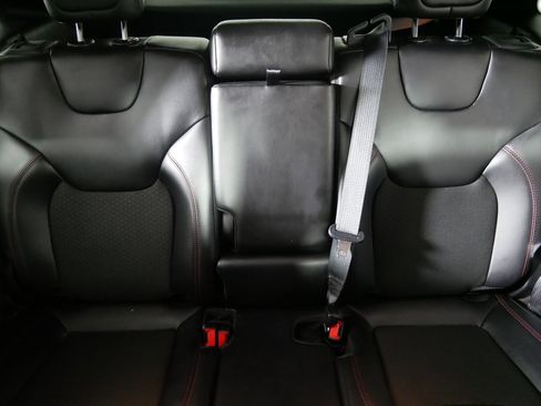 Used 2021 Jeep Cherokee Trailhawk w/ Trailer Tow Group image 13