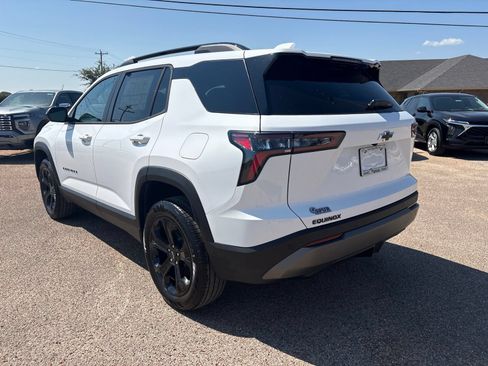 New 2027 Chevrolet Equinox LT w/ Midnight Edition FWD image 4