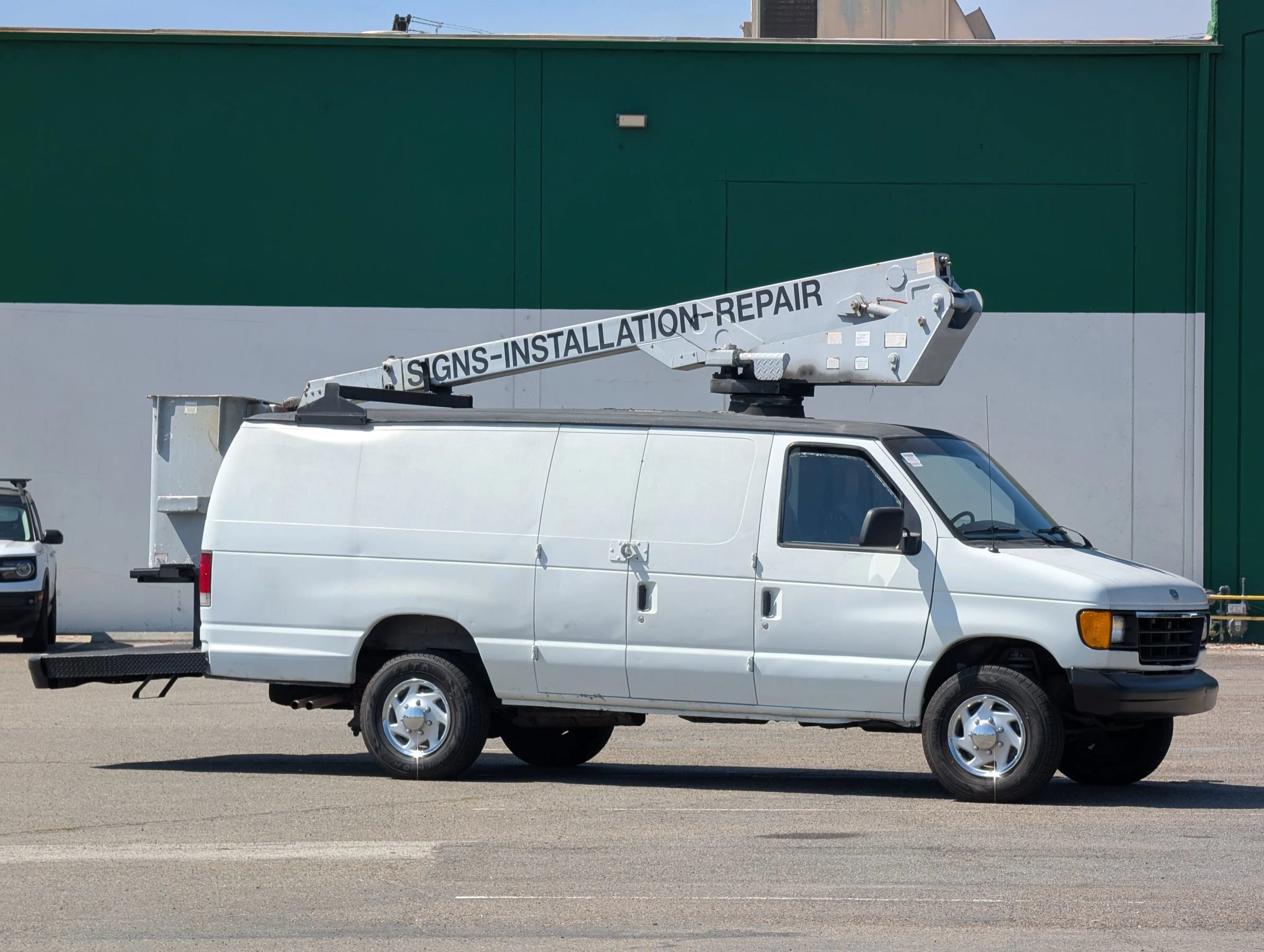 Used 1995 Ford E-350 and Econoline 350 Super RWD image 1