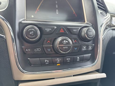 Used 2014 Jeep Grand Cherokee Overland w/ Advanced Technology Group image 25