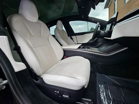 Used 2022 Tesla Model S Plaid image 48