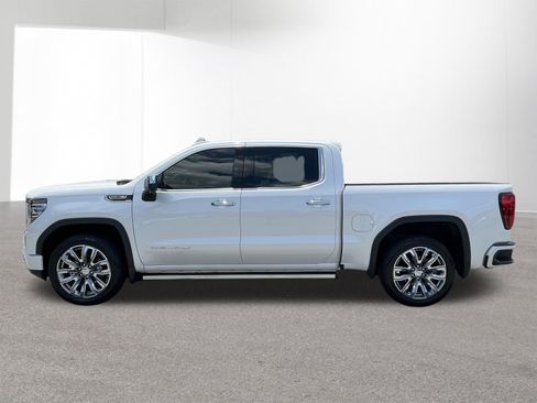 Used 2024 GMC Sierra 1500 Denali w/ Denali Reserve Package AWD/4WD image 6