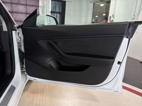 Used 2019 Tesla Model 3 Long Range image 26