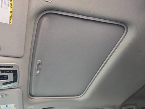 Used 2026 Toyota Sienna XLE FWD image 23