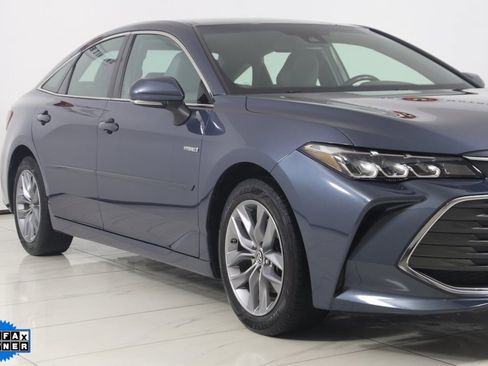 Used 2019 Toyota Avalon XLE image 37