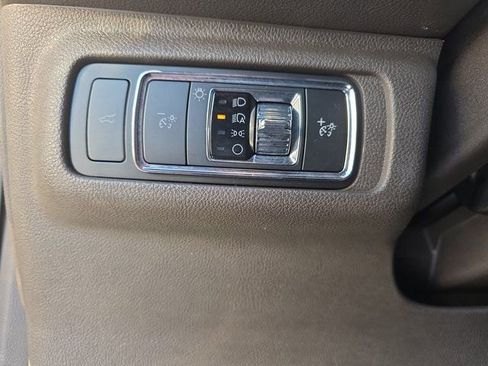 Used 2022 Lincoln Corsair AWD w/ Equipment Group 101A image 27