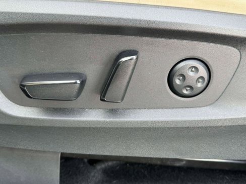 Used 2023 INFINITI QX60 Luxe w/ Vision Package image 49