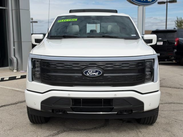 Used 2025 Ford F150 Lightning Platinum AWD/4WD image 2
