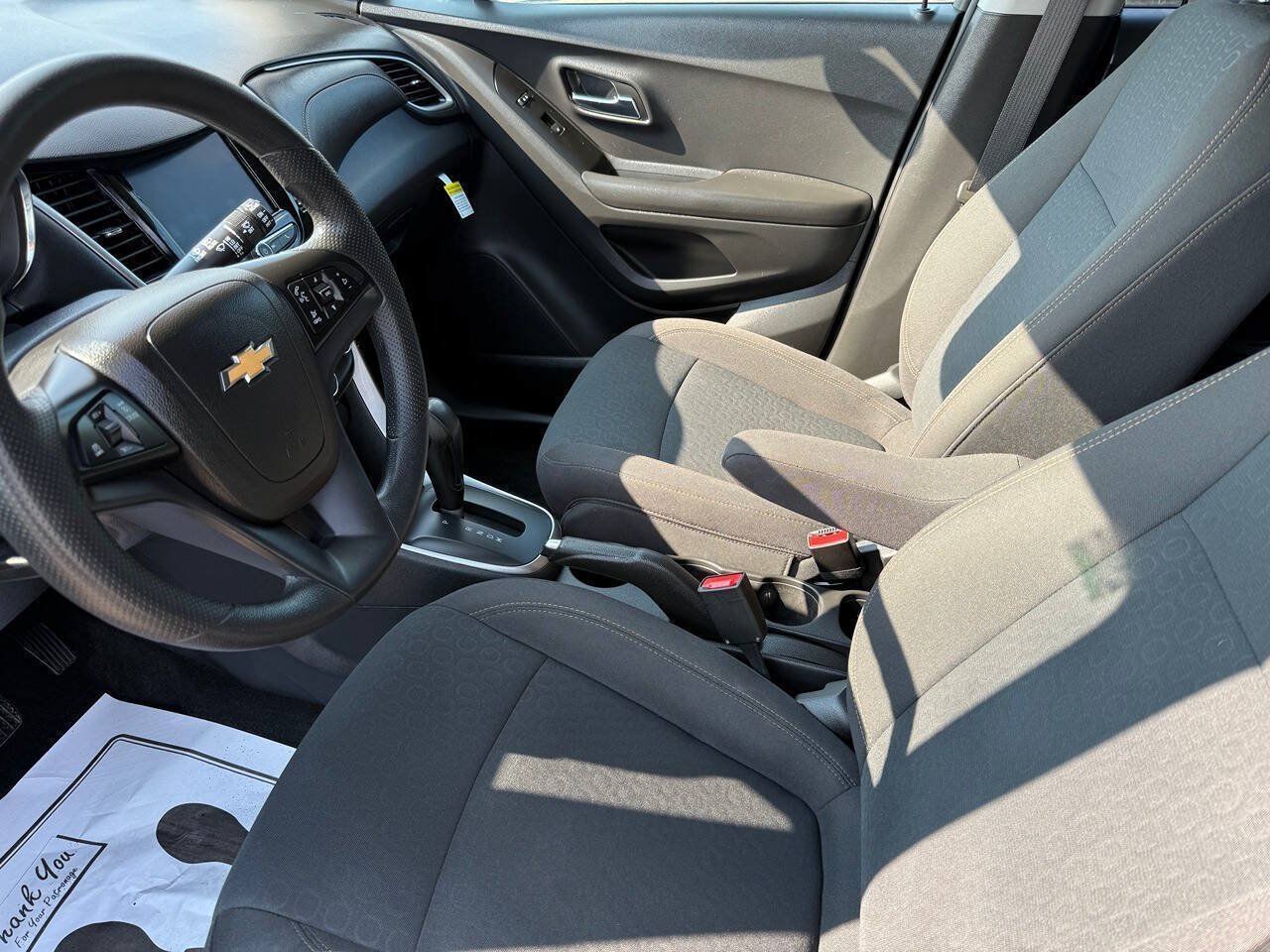 Used 2022 Chevrolet Trax LS w/ Tint and Cruise Package AWD/4WD image 10