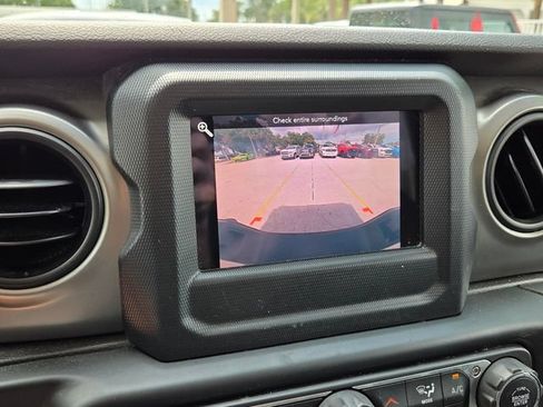 Certified 2020 Jeep Gladiator Sport w/ Quick Order Package 24S AWD/4WD image 26