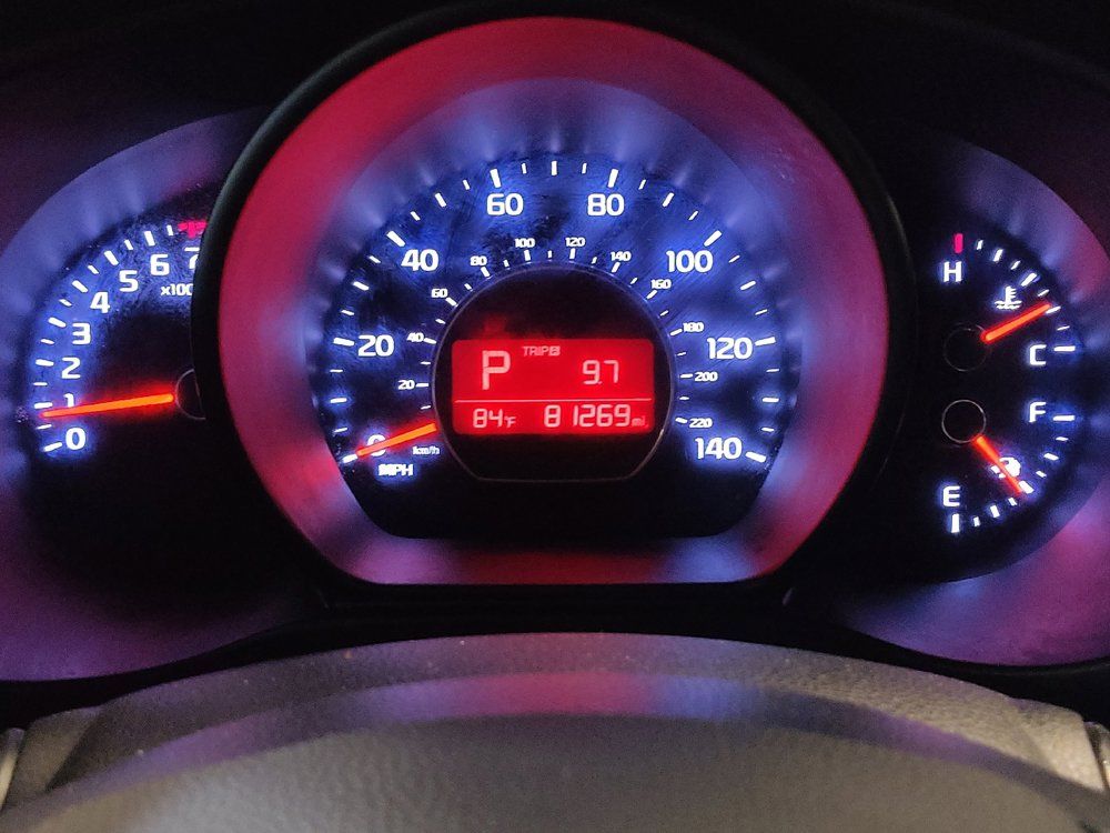 Used 2015 Kia Soul + FWD image 23