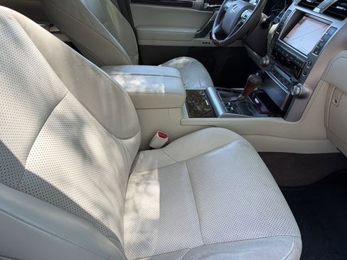 Used 2011 Lexus GX 460 w/ Comfort Plus Pkg AWD/4WD image 42