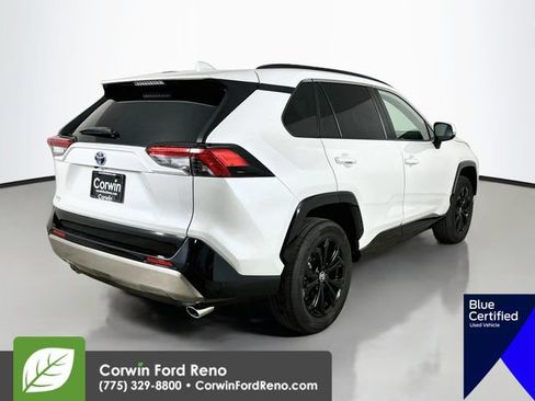 Used 2024 Toyota RAV4 SE w/ Convenience Package AWD/4WD image 10