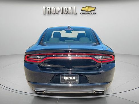 Used 2023 Dodge Charger SXT RWD image 4
