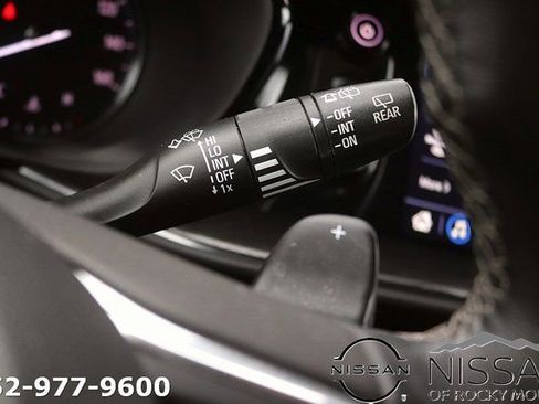 Used 2021 Buick Envision Essence w/ Sport Touring Package image 26