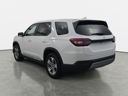 Certified 2025 Honda Pilot EX-L image 7