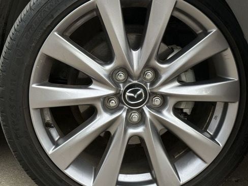 Used 2023 MAZDA MAZDA3 s FWD image 10