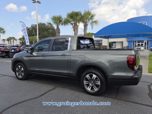 Used 2017 Honda Ridgeline RTL-T image 3