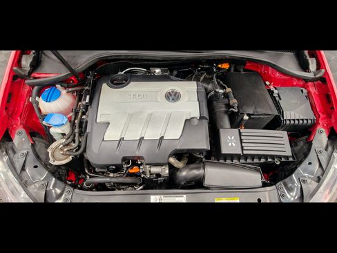 Used 2013 Volkswagen Jetta TDI FWD image 36
