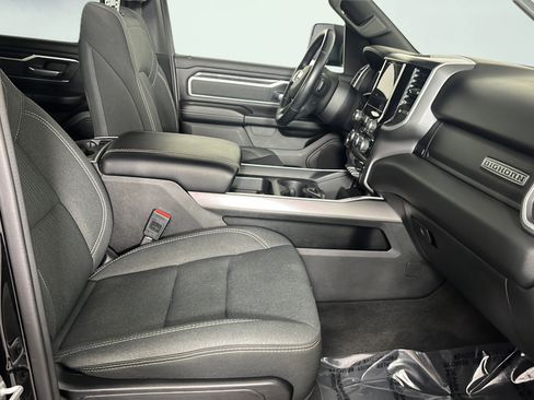 Used 2022 RAM 1500 Big Horn AWD/4WD image 16
