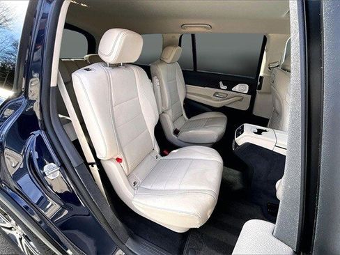 Used 2020 Mercedes-Benz GLS 450 4MATIC image 28