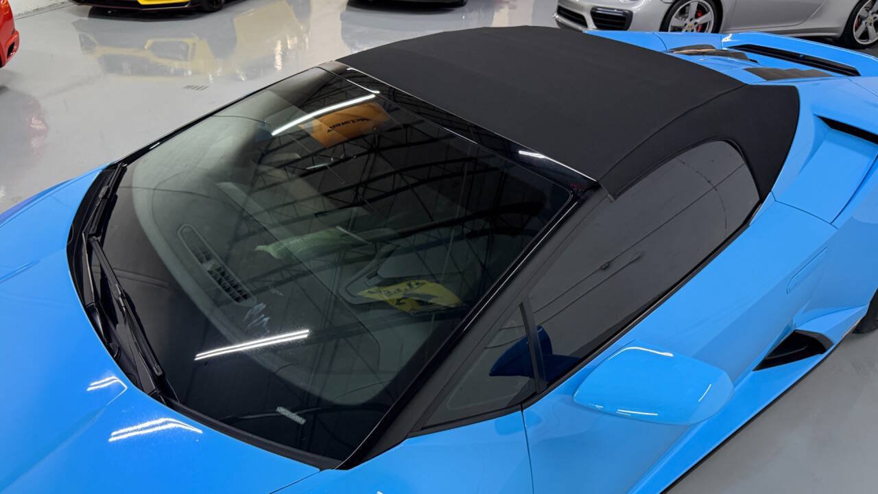 Used 2020 Lamborghini Huracan EVO RWD image 35