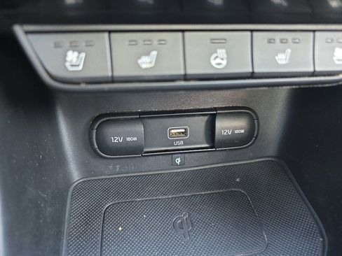 Used 2022 Kia Sportage EX w/ EX Technology Package image 28